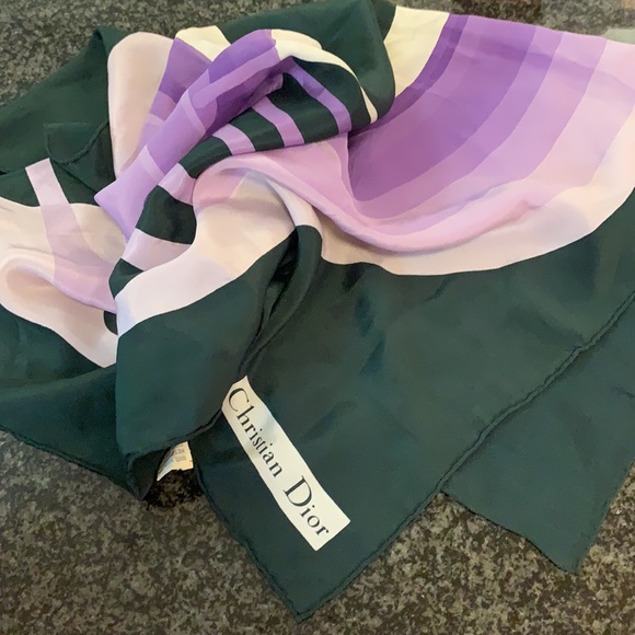 Beautiful Christian Dior silk scarf - Picture 6 of 6